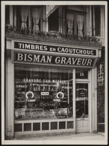 Bisman graveur place du théâtre à Lille - Photo Jean Pasquero lille XIV siècle ancienne boutique commerçant de lille centre entreprise centenaire